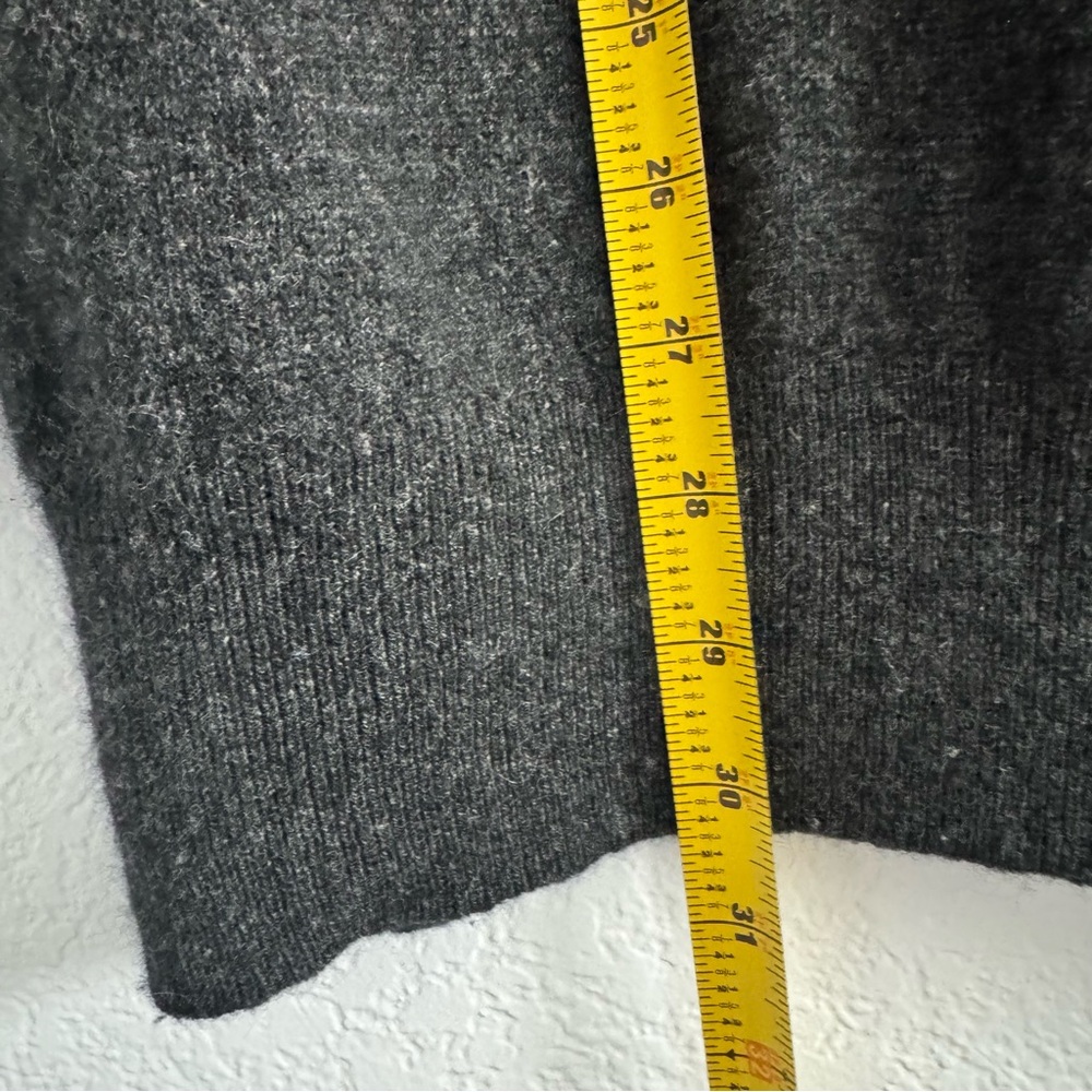 Equipment 100% Cashmere Gray Deep Crew Neck Sweater Relaxed Fit. Size S - Picture 11 of 16